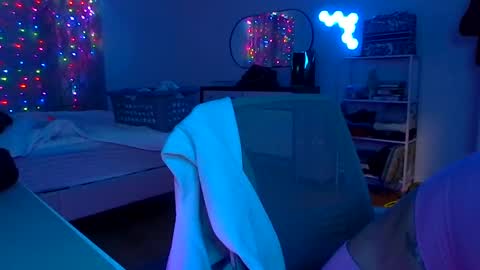 queenbee6269 online show from 13, 9, 2025