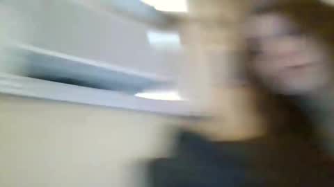queencrimsonlvx online show from 4, 5, 2026