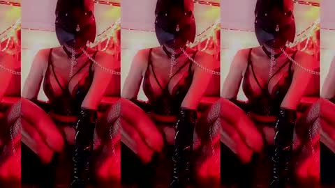 Snapshot of queenfox4u chatting on 19, 2, 2025 LadyAlpa online show from 19, 2, 2025