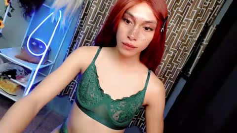 just call me QUEEN and ill be there online show from 7, 11, 2025