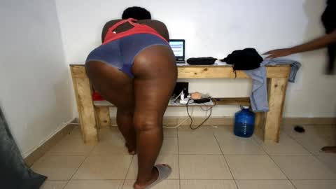 Nina online show from 8, 4, 2026