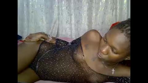 queenluiza199400 online show from 27, 5, 2026