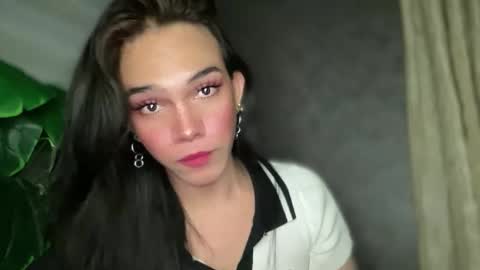 Snapshot of queenn_xxx chatting on 20, 9, 2025 QUEEN online show from 20, 9, 2025