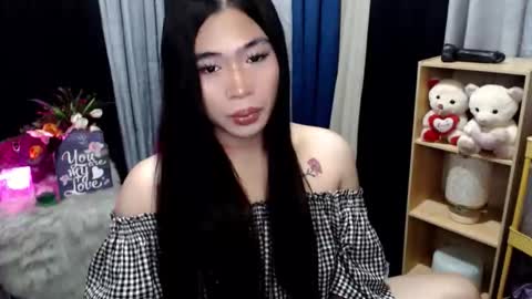 Snapshot of queenofcum169xx chatting on 3, 5, 2026 Mikka online show from 3, 5, 2026