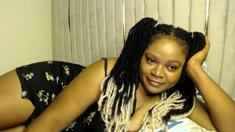 Snapshot of queenofsouls chatting on 16, 12, 2024 . online show from 16, 12, 2024