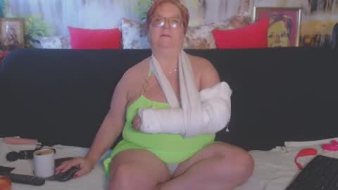 QueenPammy online show from 6, 3, 2025