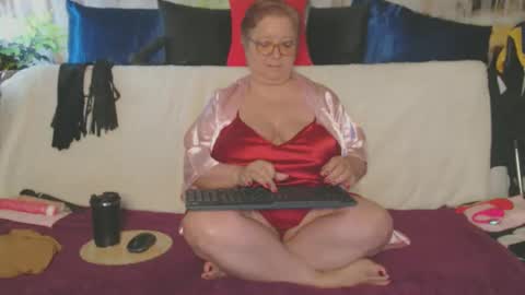 Snapshot of queenpammy chatting on 4, 3, 2026 QueenPammy online show from 4, 3, 2026