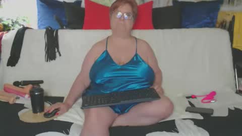 Snapshot of queenpammy chatting on 9, 5, 2026 QueenPammy online show from 9, 5, 2026