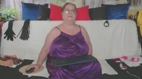 Snapshot of queenpammy chatting on 20, 5, 2026 QueenPammy online show from 20, 5, 2026