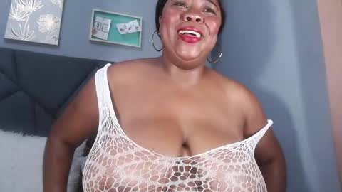 Snapshot of queenrachelbrown chatting on 14, 5, 2026 queenrachelbrown online show from 14, 5, 2026