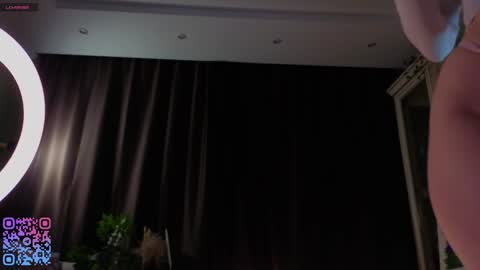 Teri  My favorite vibes 77 101 222 666 online show from 14, 12, 2025