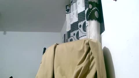 Snapshot of querubinrebelde chatting on 4, 2, 2025 Don Ramon online show from 4, 2, 2025