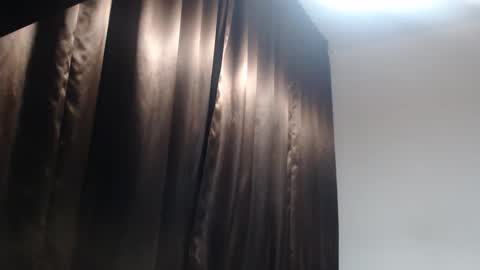 oilypanda online show from 12, 2, 2025