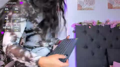    online show from 11, 4, 2026