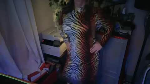 ViVaLuvLicious online show from 29, 1, 2025