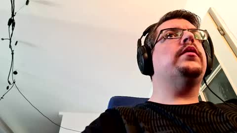 SinCouple online show from 8, 11, 2025