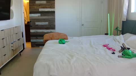 Rachel Rivers online show from 17, 3, 2026