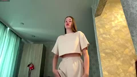 Elena online show from 20, 7, 2026