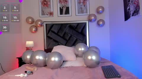 Rachel Ebony online show from 27, 1, 2025