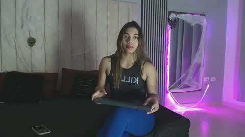 rachell_owen online show from 9, 10, 2025