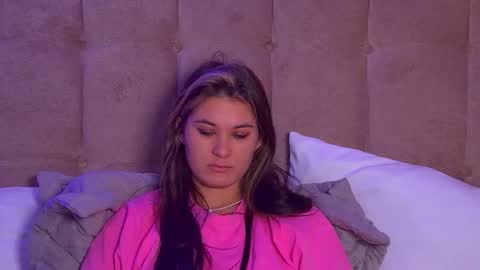 RachellSimpson online show from 12, 3, 2025