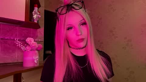 Lily online show from 24, 3, 2026