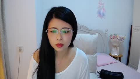 Snapshot of rachelwatts chatting on 24, 5, 2026 rachelwatts online show from 24, 5, 2026