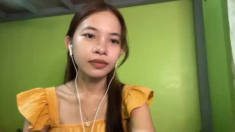Snapshot of raeleneslotkin chatting on 10, 6, 2026 Eva online show from 10, 6, 2026
