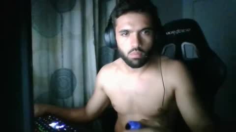 Snapshot of rafaelpiu chatting on 8, 10, 2025 can you tell me something online show from 8, 10, 2025