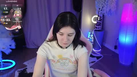 Snapshot of raiden_maid chatting on 21, 12, 2024 Betty online show from 21, 12, 2024