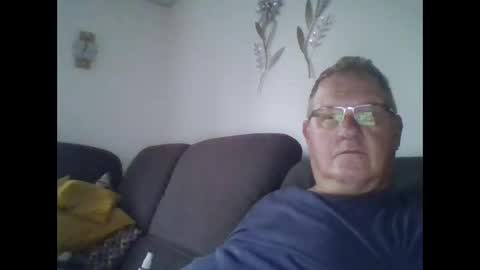 Snapshot of raididl chatting on 21, 9, 2025 raididl online show from 21, 9, 2025