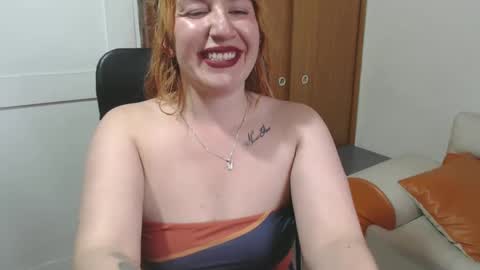 Snapshot of raillye_lsx chatting on 24, 2, 2025 Paula online show from 24, 2, 2025
