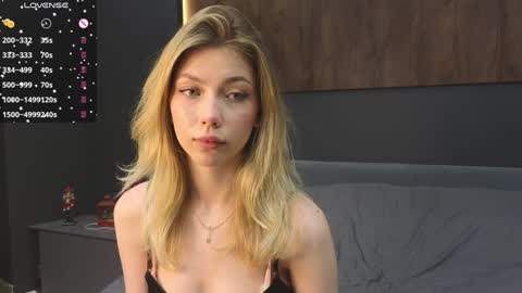 Snapshot of rainauge chatting on 10, 1, 2025 Lisa online show from 10, 1, 2025