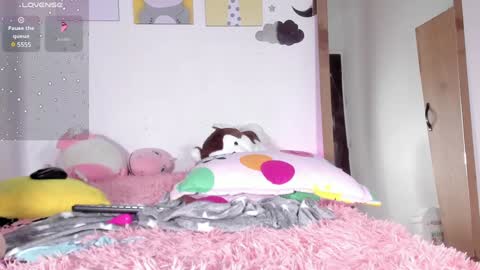  Nina  online show from 5, 1, 2025