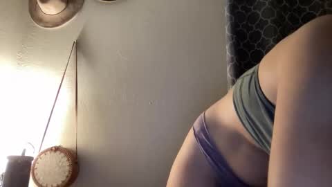 Snapshot of ramonajas chatting on 27, 10, 2025 RamonaJ online show from 27, 10, 2025