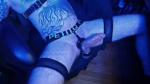 Snapshot of ramsheadbigmuff chatting on 12, 10, 2025 ramsheadbigmuff online show from 12, 10, 2025