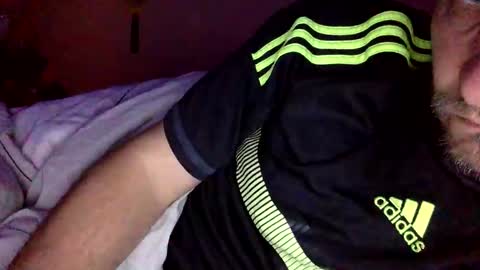 Snapshot of randobad12 chatting on 1, 11, 2025 randobad12 online show from 1, 11, 2025