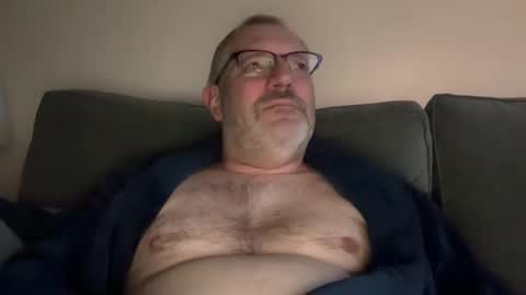 Snapshot of randyboyandy chatting on 1, 11, 2025 randyboyandy online show from 1, 11, 2025