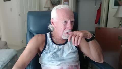 Snapshot of ranger1001 chatting on 1, 6, 2026 ranger1001 online show from 1, 6, 2026