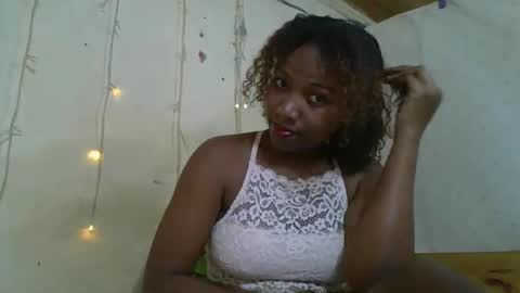 Snapshot of rantamarie chatting on 15, 4, 2026 Rantamarie online show from 15, 4, 2026