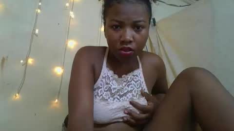 Snapshot of rantamarie chatting on 15, 4, 2026 Rantamarie online show from 15, 4, 2026