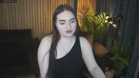 Snapshot of rapunzelangel chatting on 25, 5, 2026 rapunzelangel online show from 25, 5, 2026
