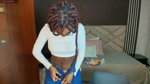 Raquel online show from 19, 2, 2025