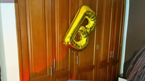 Raquel online show from 20, 2, 2025