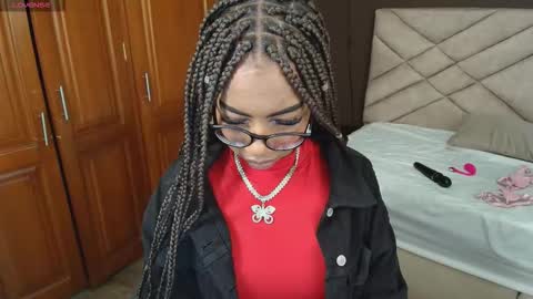 Raquel online show from 16, 9, 2025