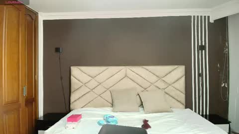 Raquel online show from 19, 9, 2025