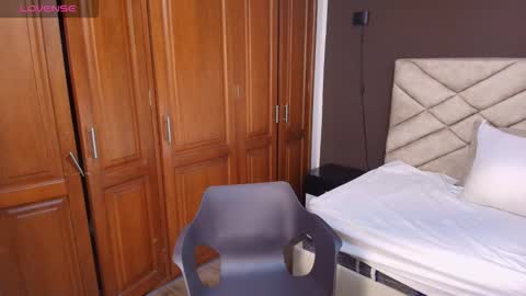 Raquel online show from 10, 1, 2026