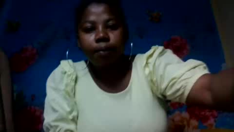 Snapshot of rasoavelo chatting on 24, 7, 2026 rasoavelo online show from 24, 7, 2026