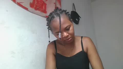 Snapshot of ratsiranella chatting on 11, 11, 2025 ratsiranella online show from 11, 11, 2025