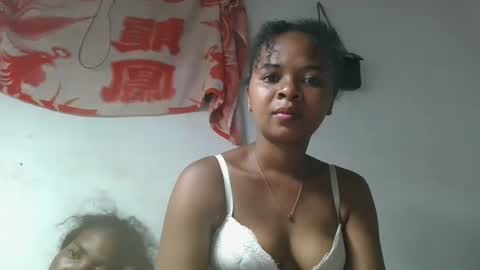 Snapshot of ratsiranella chatting on 20, 11, 2025 ratsiranella online show from 20, 11, 2025